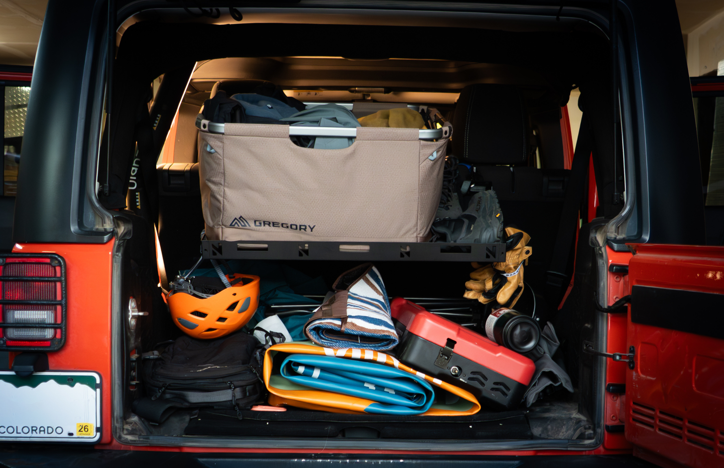 Nokhu Ledge – Vehicle-Mounted Camping Table (New)